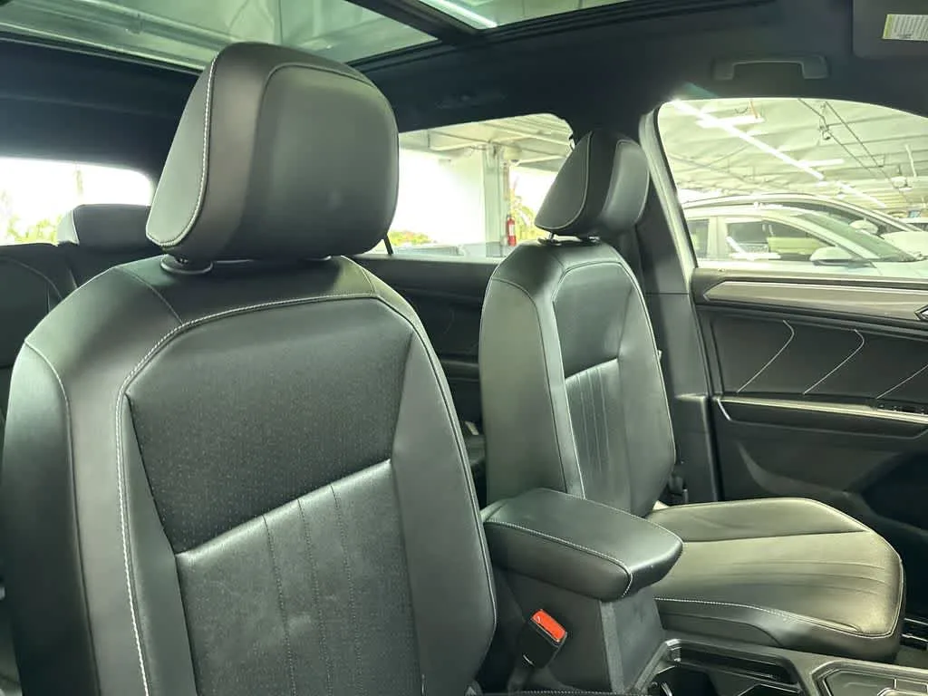 2023 Volkswagen Tiguan SE R-Line Black photo 27