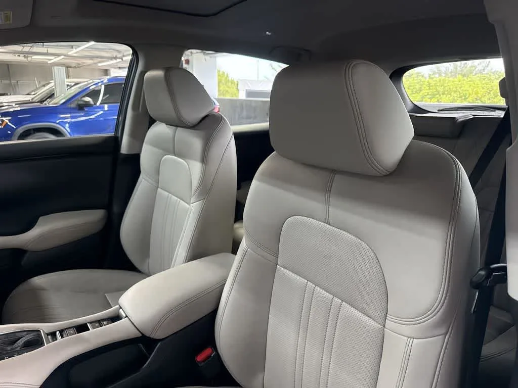 2024 Honda HR-V EX-L photo 14