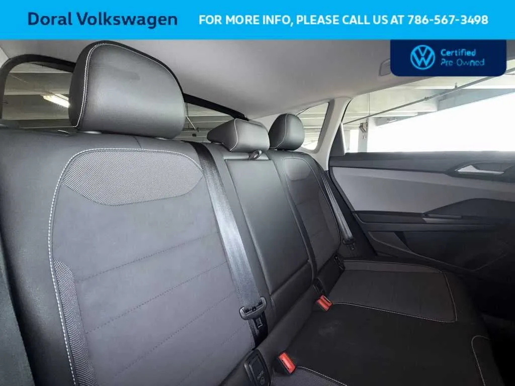 2023 Volkswagen Taos SE photo 26