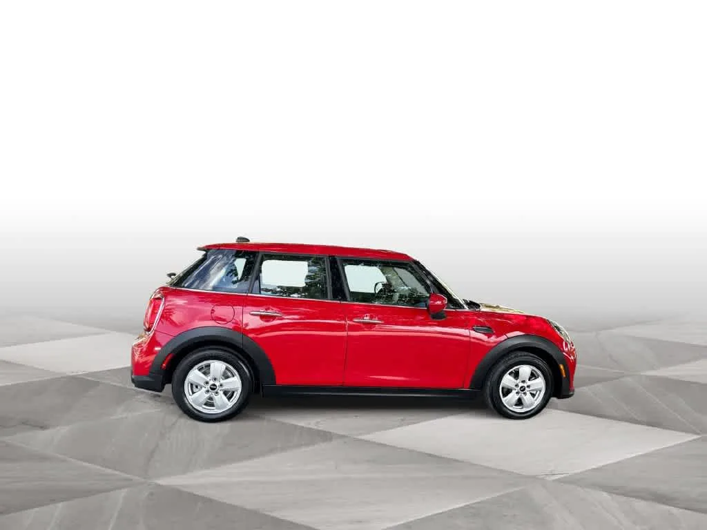 2024 MINI Hardtop 4 Door Cooper photo 9