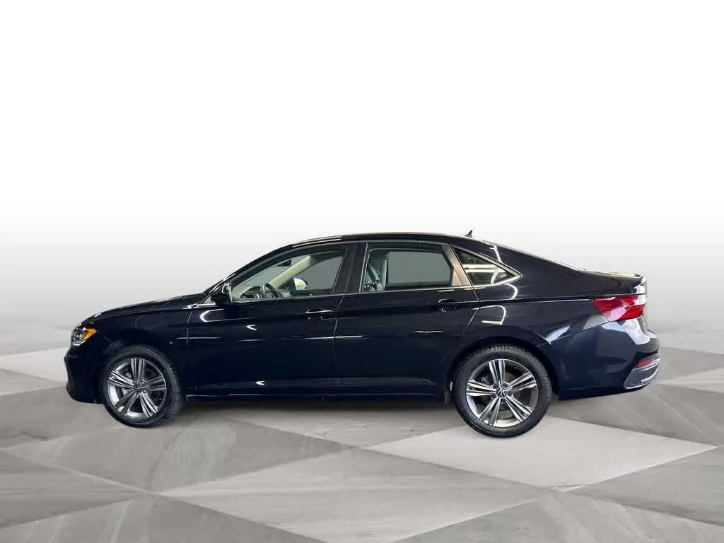 2022 Volkswagen Jetta SE photo 5