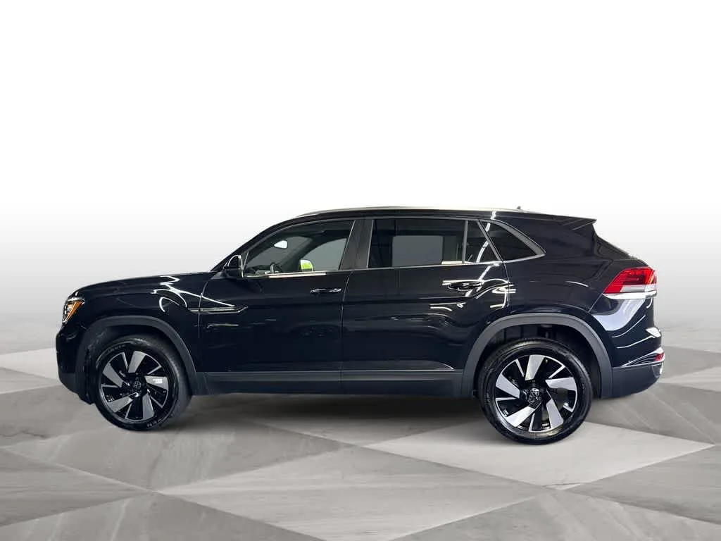 2026 Volkswagen Atlas Cross Sport 2.0T SE w/Technology photo 5