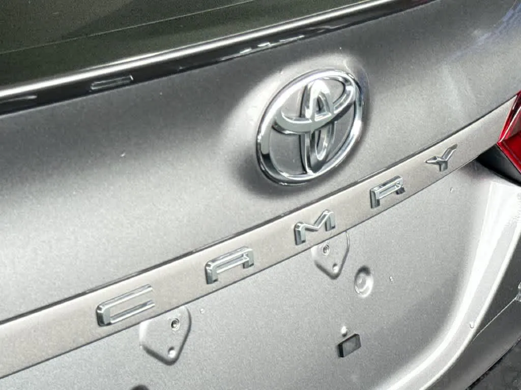 2024 Toyota Camry SE photo 10