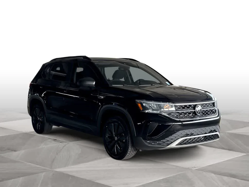 2024 Volkswagen Taos S photo 2