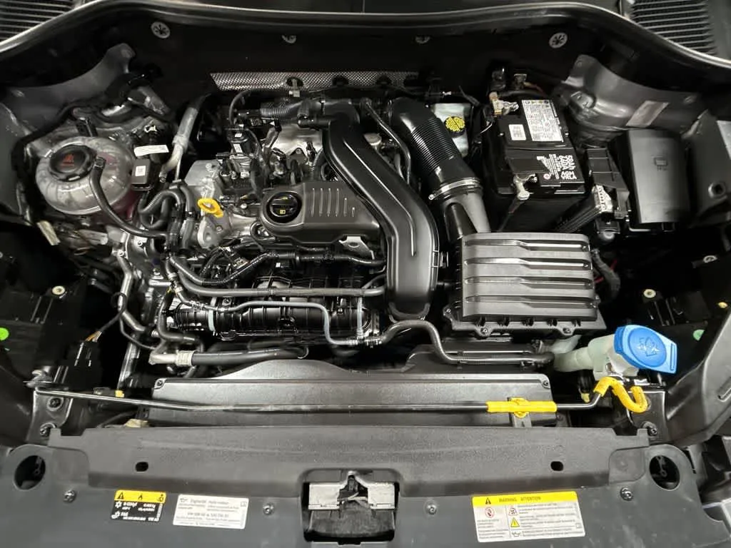 2022 Volkswagen Taos SE photo 12