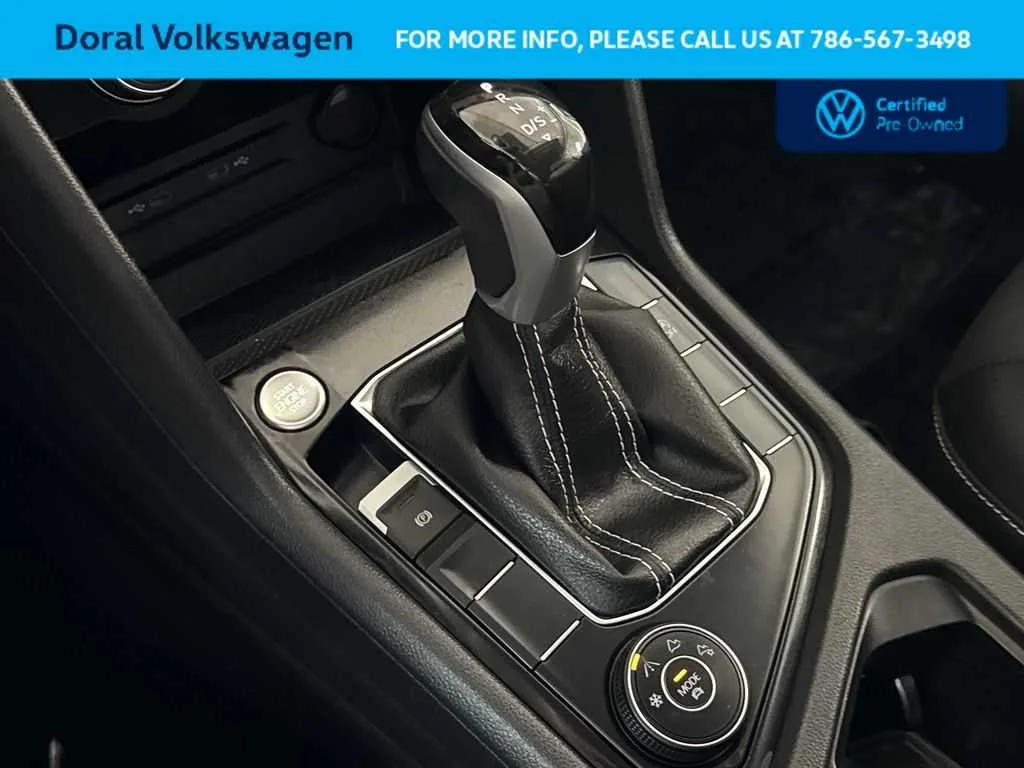 2024 Volkswagen Taos SE photo 21
