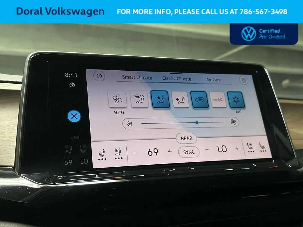 2024 Volkswagen Atlas 2.0T SE w/Technology photo 20