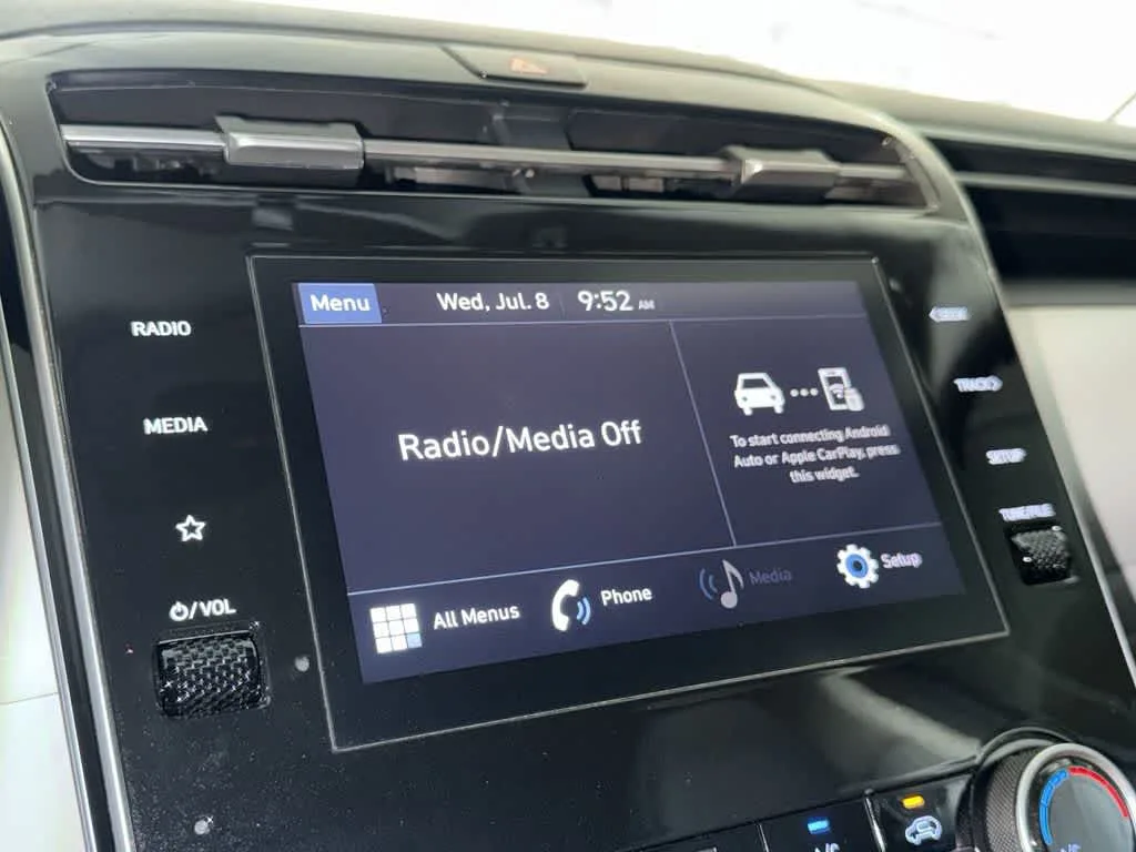 2024 Hyundai Tucson SE photo 18