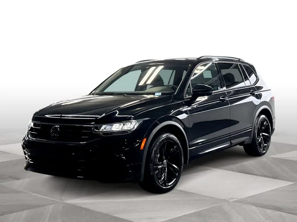 2023 Volkswagen Tiguan SE R-Line Black photo 4