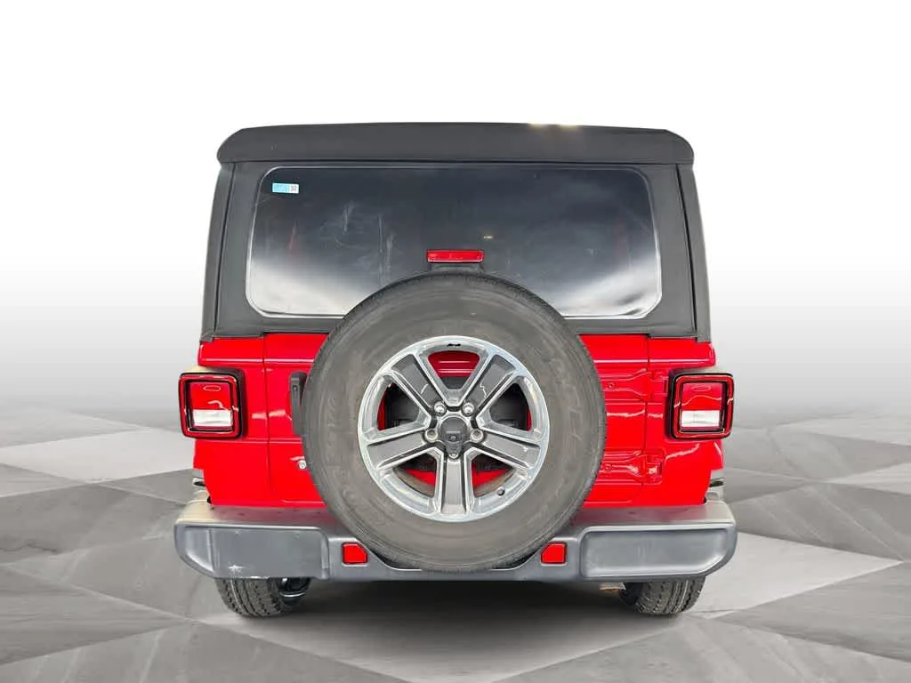 2018 Jeep Wrangler Unlimited Sahara photo 7