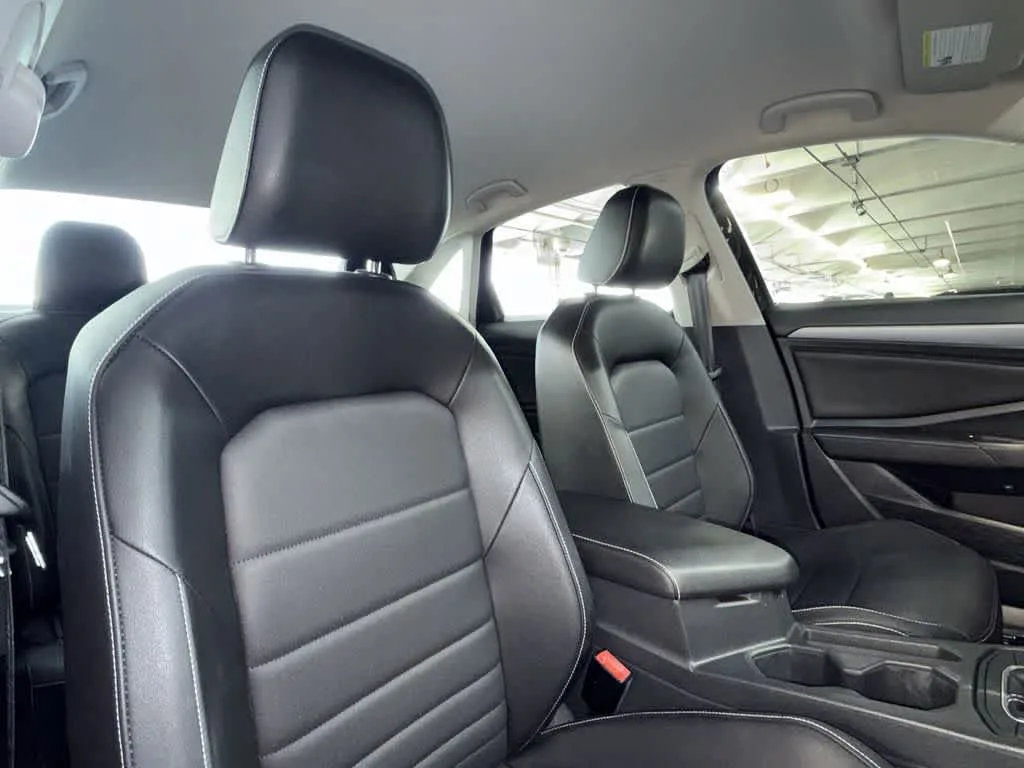 2022 Volkswagen Jetta SE photo 27