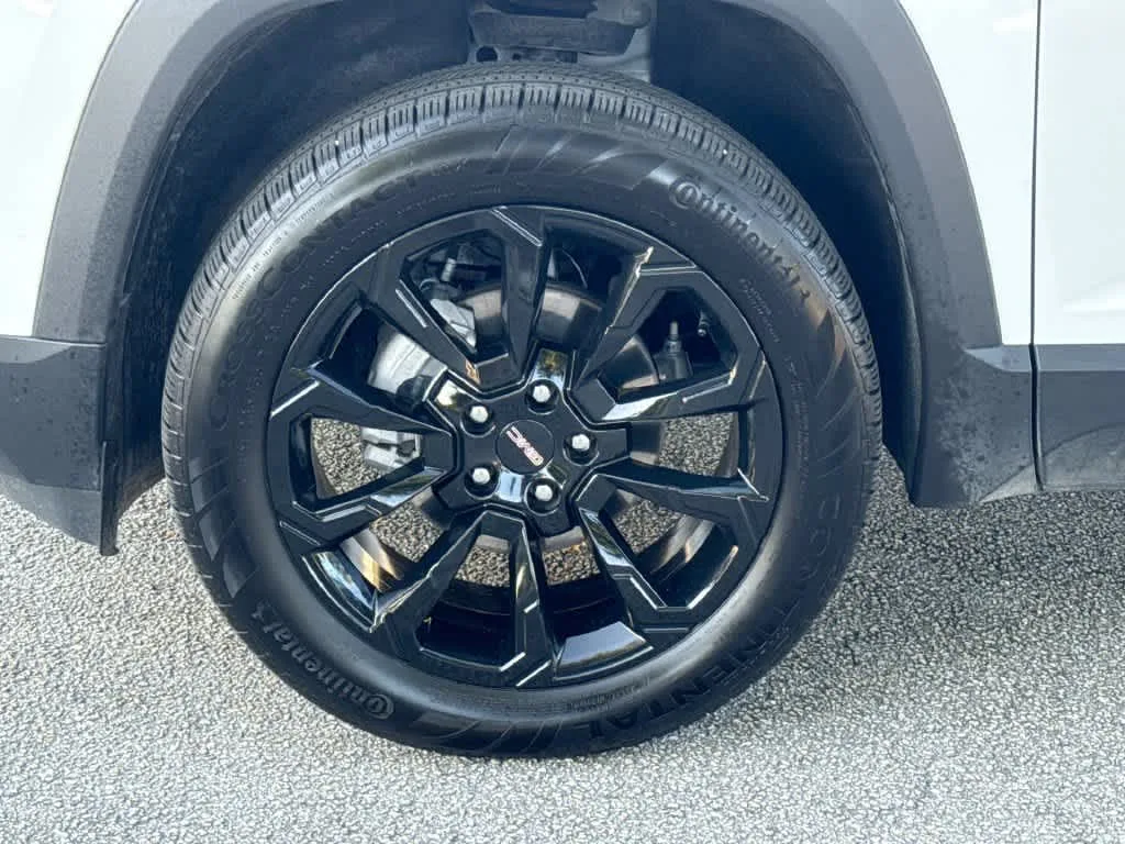 2026 GMC Terrain FWD Elevation photo 11