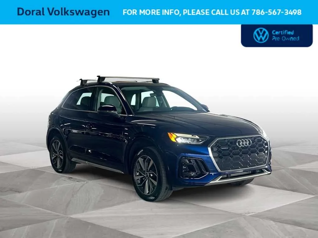2022 Audi Q5 S line Premium photo 2