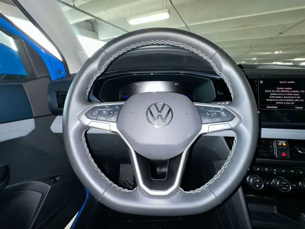 2024 Volkswagen Taos SE photo 15