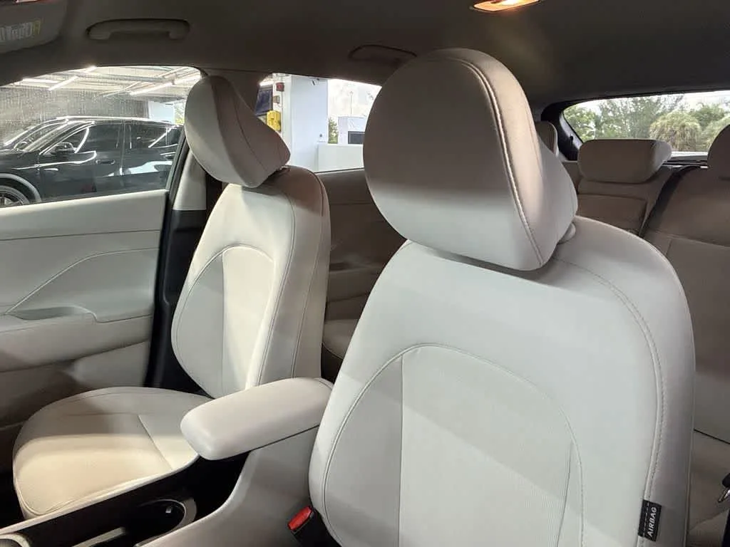 2024 Hyundai Kona SEL photo 14