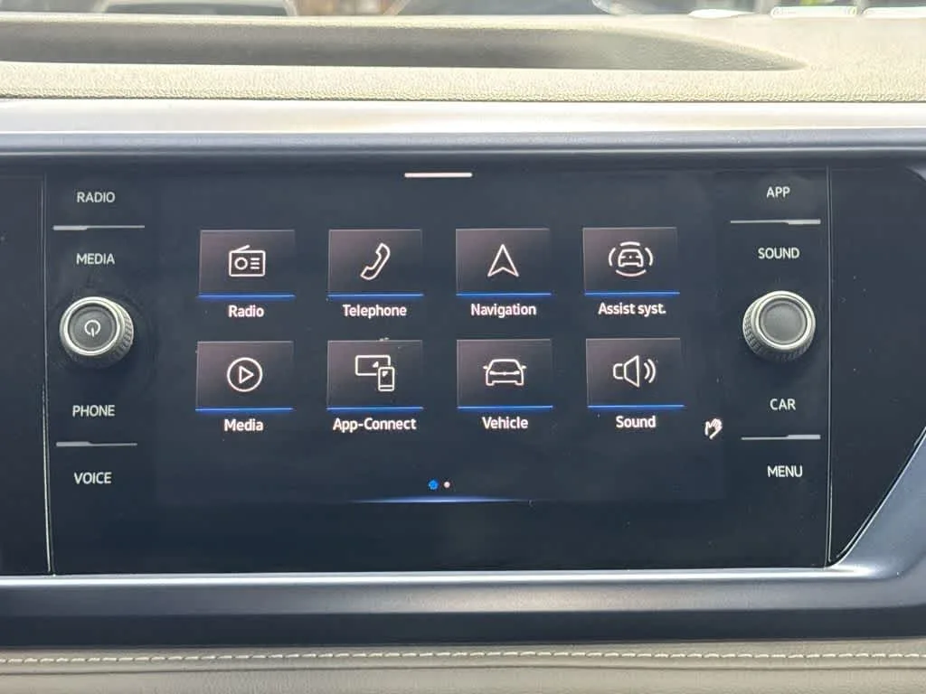 2024 Volkswagen Taos SE photo 24