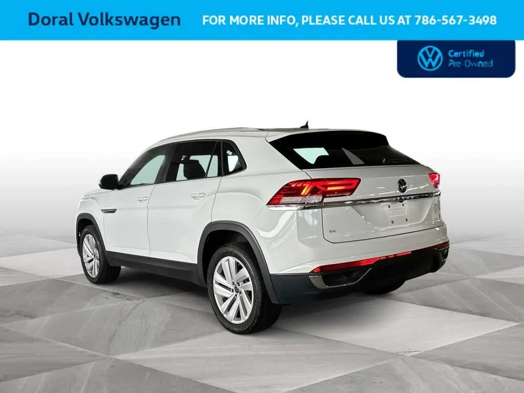 2023 Volkswagen Atlas Cross Sport 2.0T SE w/Technology photo 6