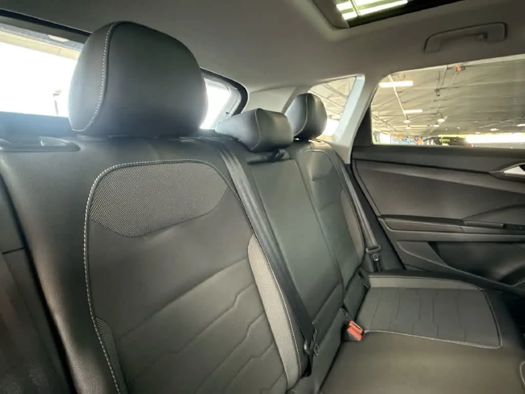 2026 Volkswagen Taos SE Black photo 25