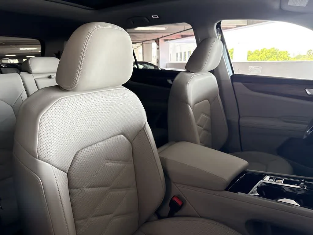 2026 Volkswagen Atlas 2.0T SE w/Technology photo 27