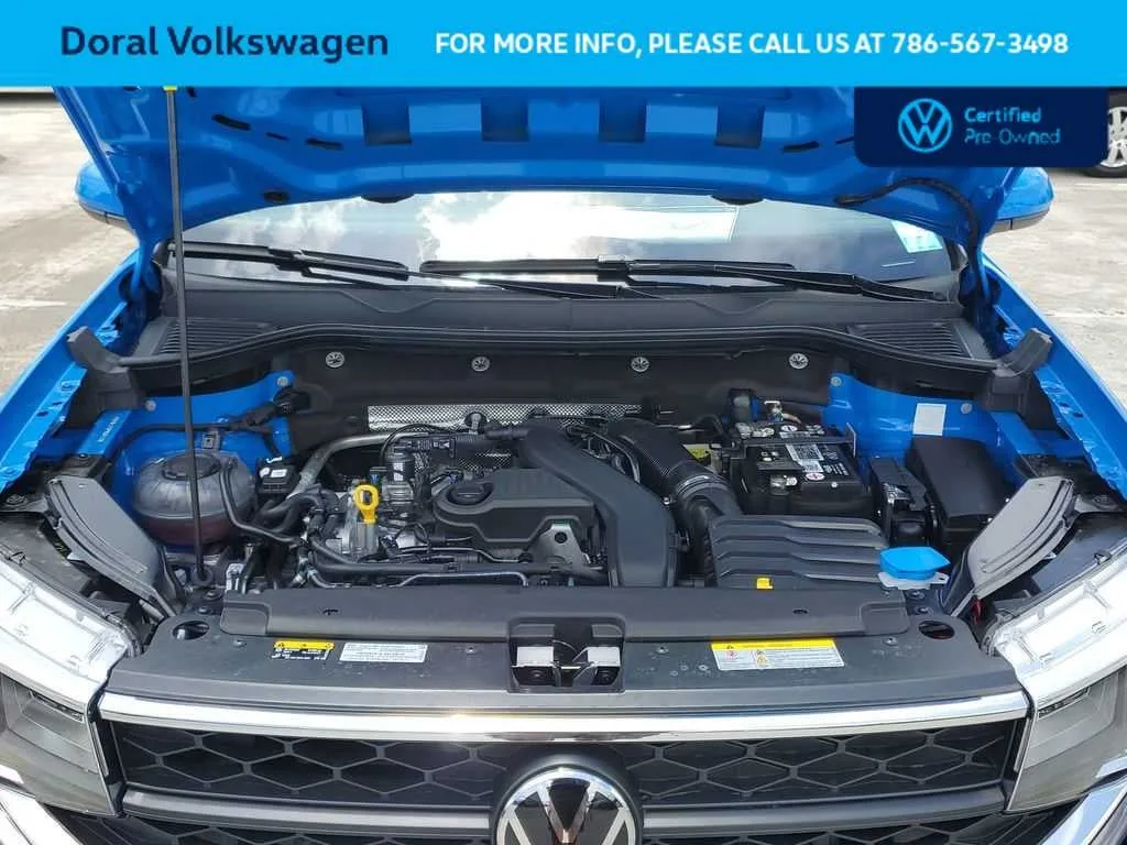 2023 Volkswagen Taos SE photo 18