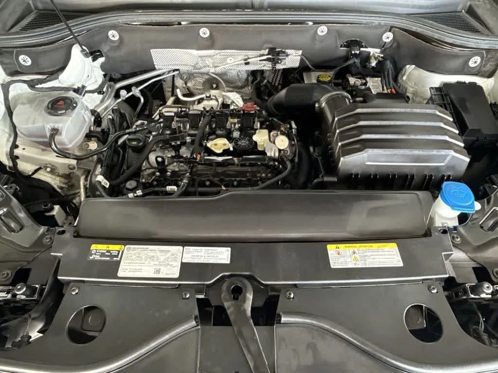 2024 Volkswagen Atlas 2.0T SE w/Technology photo 12