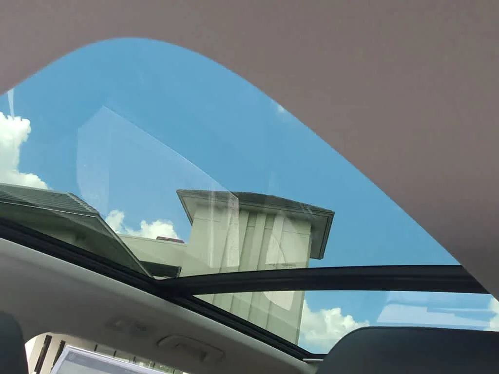 2024 Volkswagen Taos SE photo 23