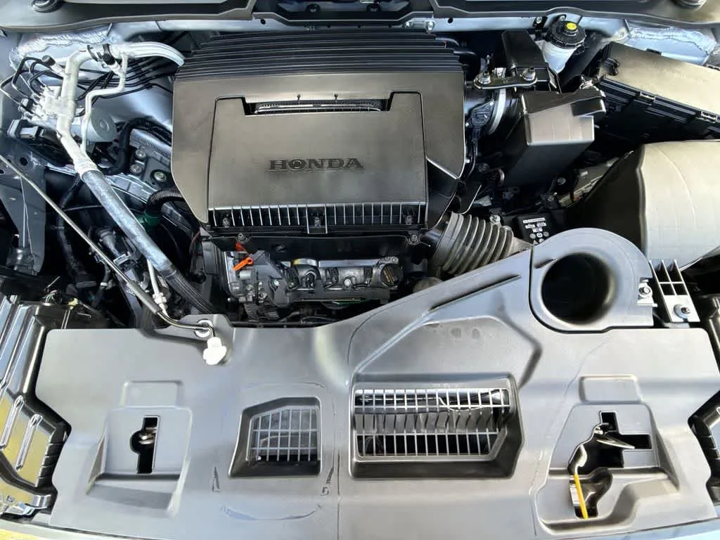 2024 Honda Pilot EX-L 8 Passenger photo 12