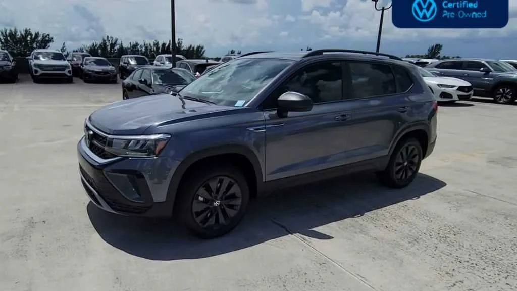 2024 Volkswagen Taos S photo 4