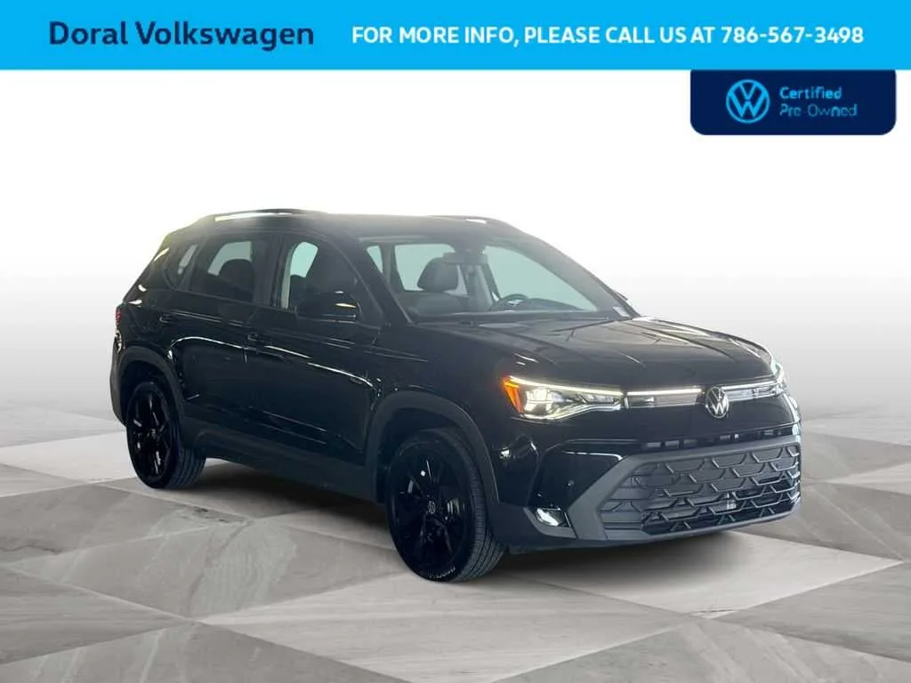 2025 Volkswagen Taos SE Black photo 2