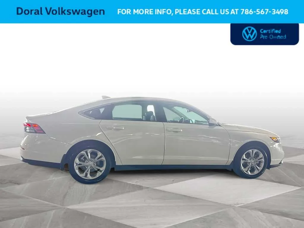 2025 Honda Accord LX photo 9