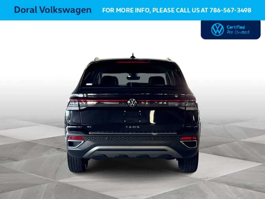 2025 Volkswagen Taos SE photo 7