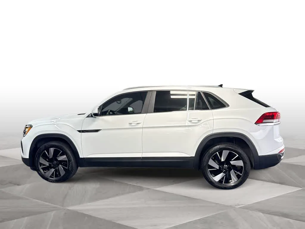 2024 Volkswagen Atlas Cross Sport 2.0T SE w/Technology photo 5