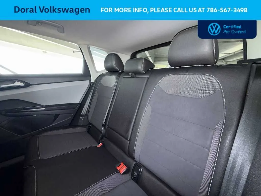 2024 Volkswagen Taos SE photo 22