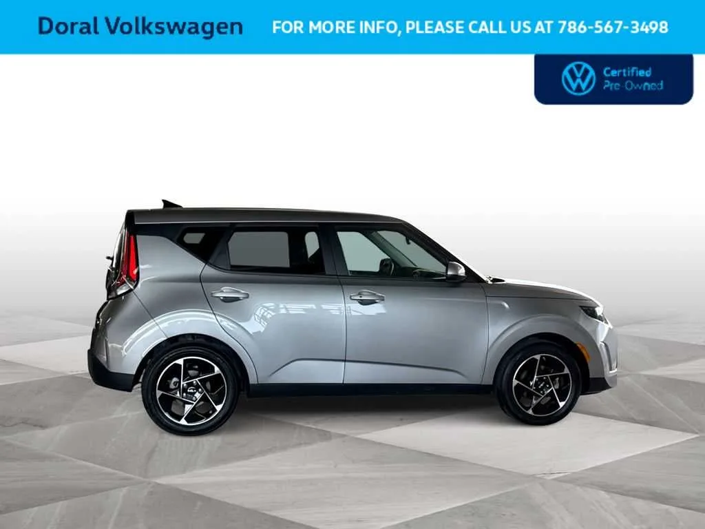 2024 Kia Soul EX photo 9