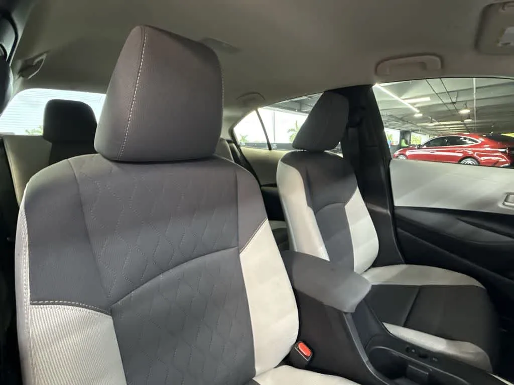 2026 Toyota Corolla LE photo 27