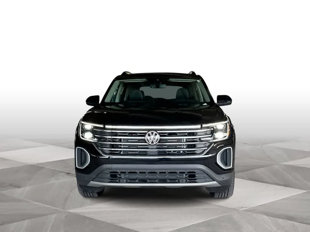 2026 Volkswagen Atlas 2.0T SE w/Technology photo 3