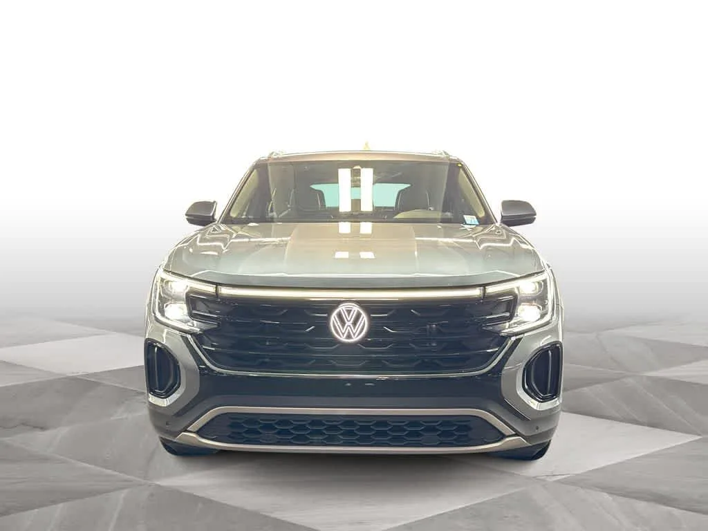 2024 Volkswagen Atlas Cross Sport 2.0T SE w/Technology photo 3