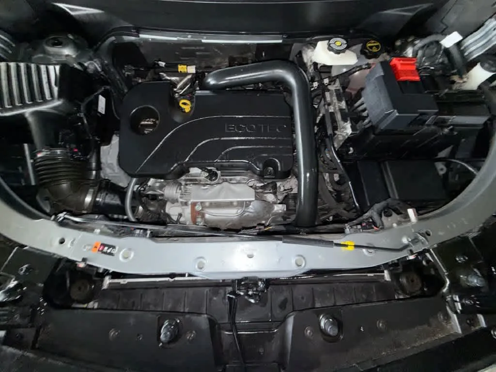 2025 Chevrolet Equinox FWD LT photo 12