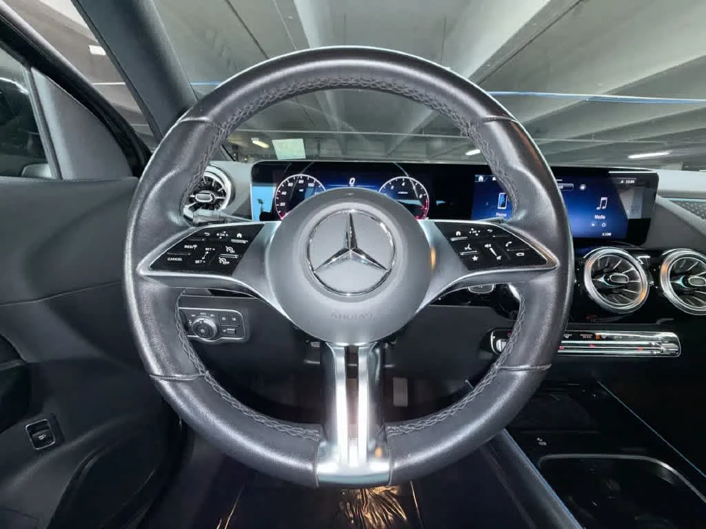 2025 Mercedes-Benz GLA 250 GLA 250 photo 15