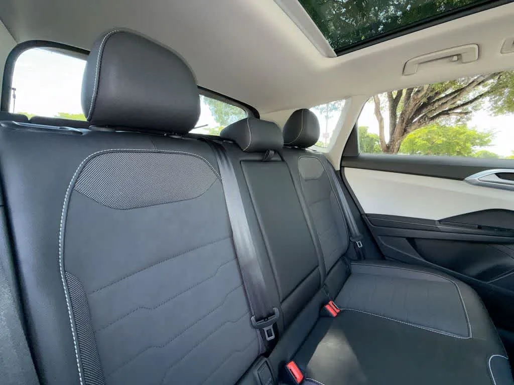 2026 Volkswagen Taos SE photo 26