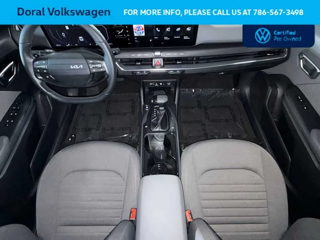 2025 Kia K4 EX photo 24