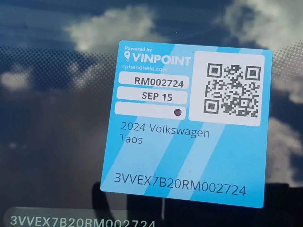 2024 Volkswagen Taos SE photo 34
