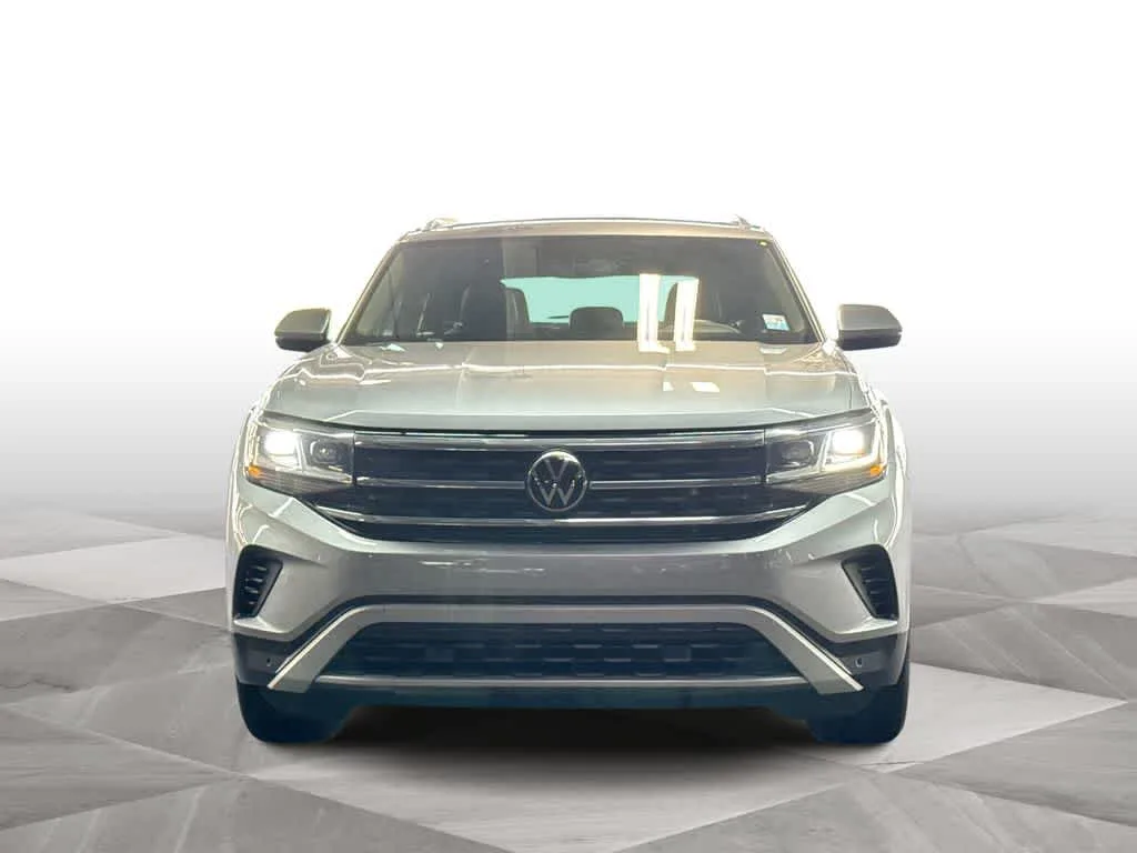 2023 Volkswagen Atlas Cross Sport 2.0T SE w/Technology photo 3