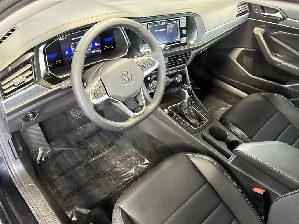 2022 Volkswagen Jetta SE photo 13