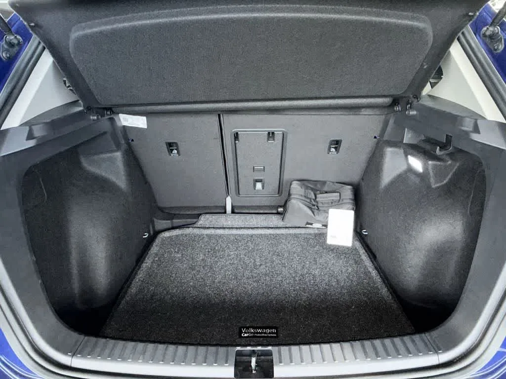 2024 Volkswagen Taos S photo 25