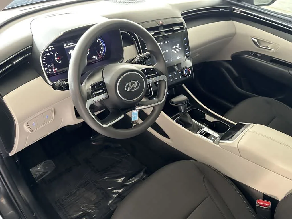 2024 Hyundai Tucson SE photo 13