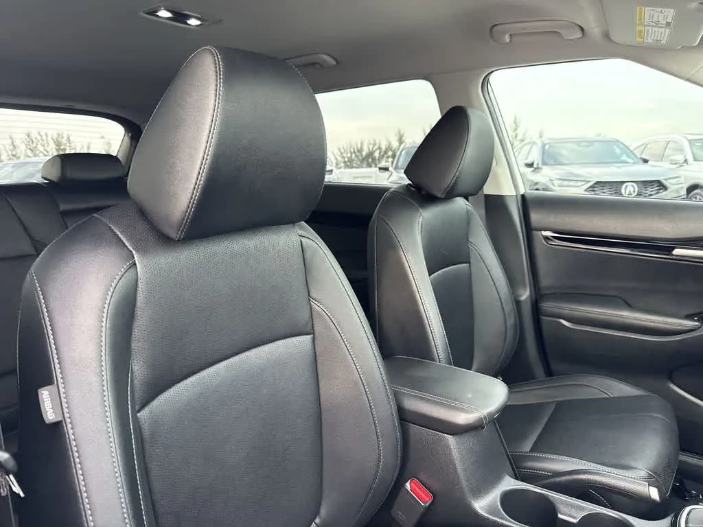 2025 Kia Seltos EX photo 27