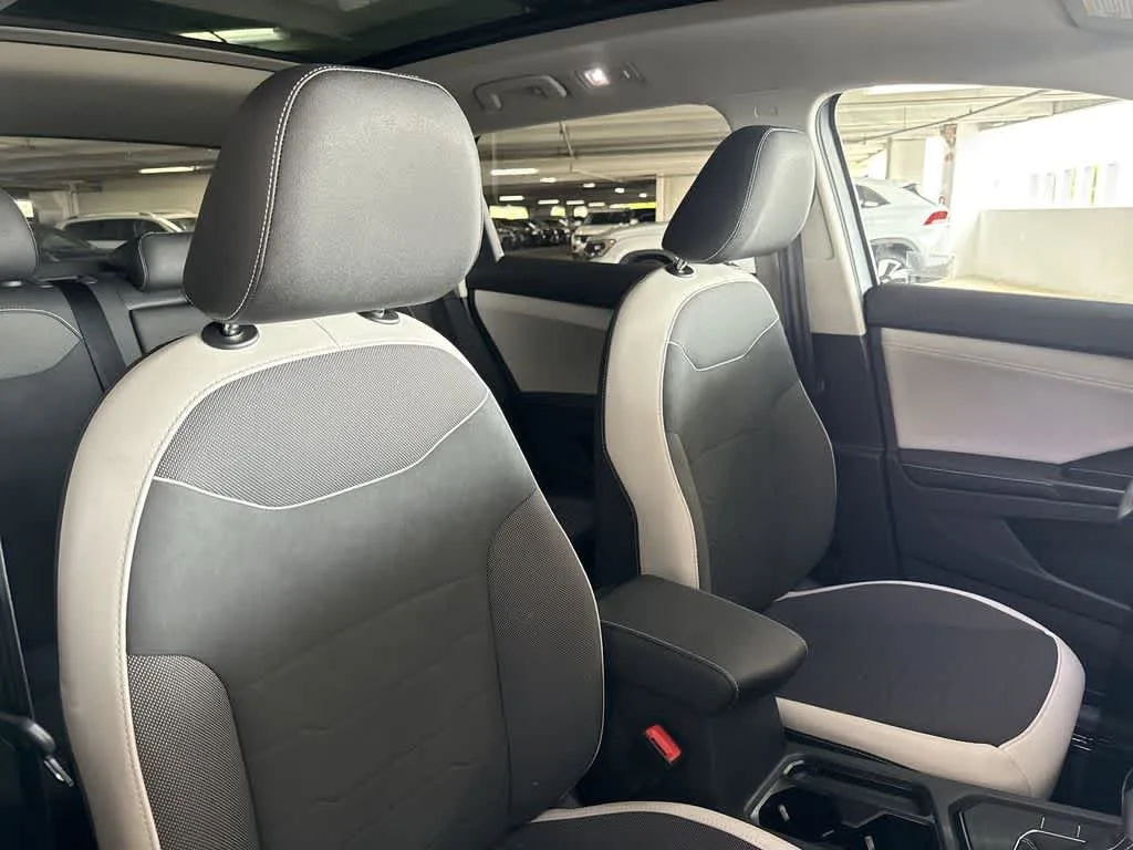 2026 Volkswagen Taos SE photo 27