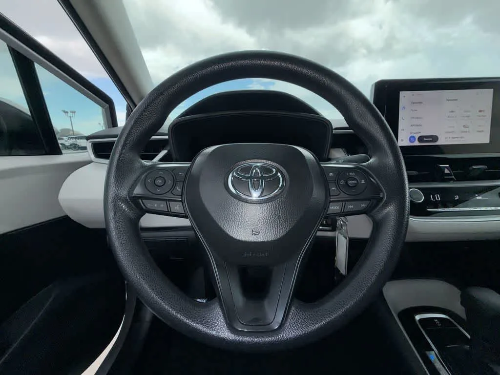 2026 Toyota Corolla LE photo 15