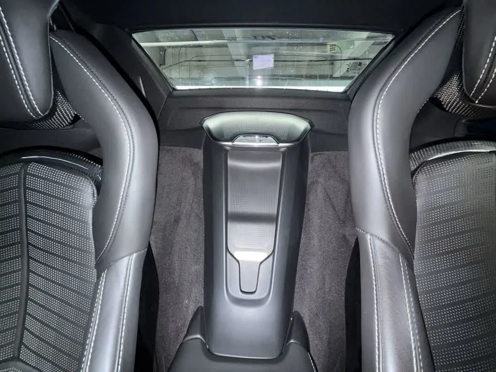 2023 Chevrolet Corvette 2LT photo 23
